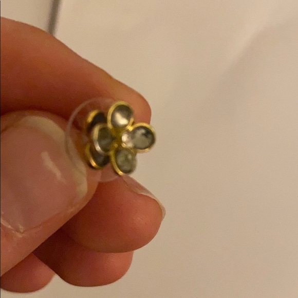 Anthropologie floral earring post set - Picture 6 of 6